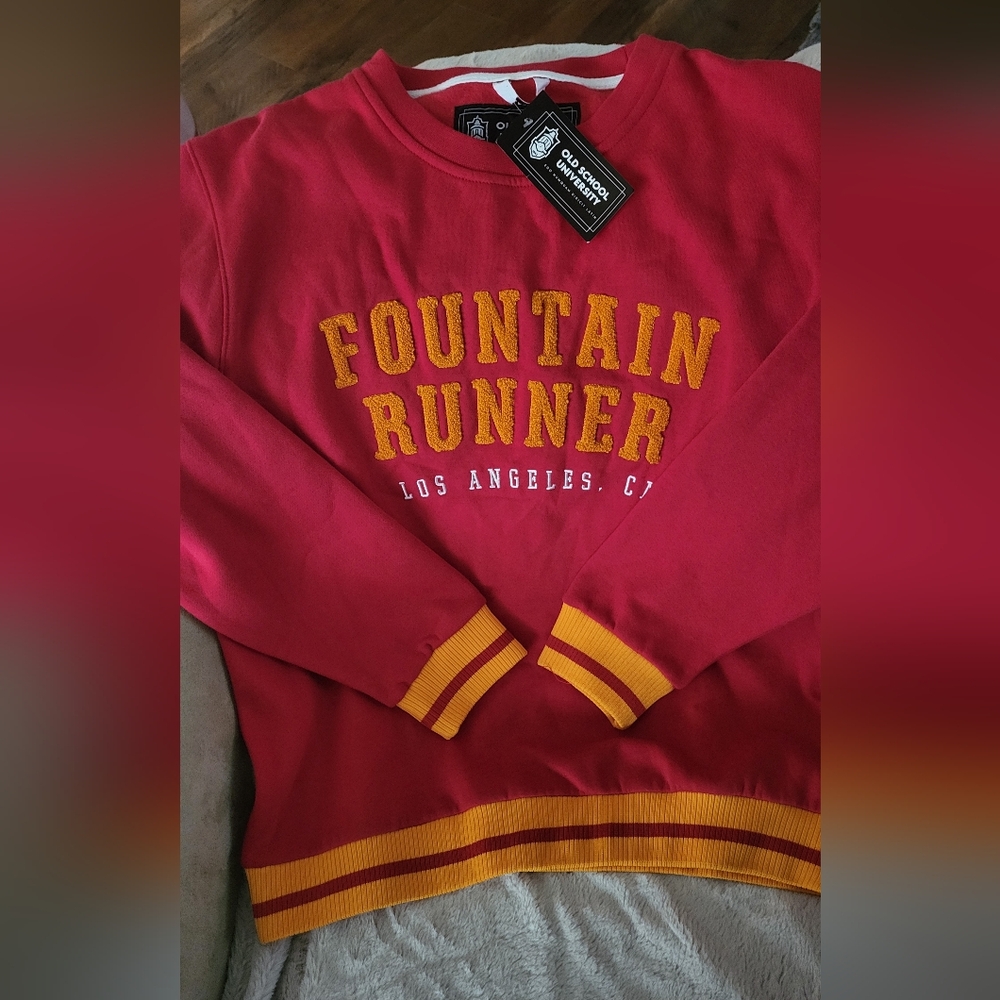 NWT Old School University Sweatshirt Fountain Runner Los Angeles. Large